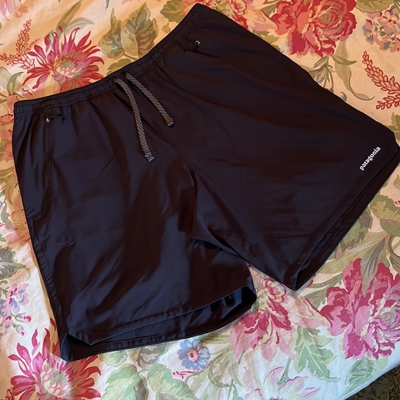 PATAGONIA size Large Board Short Swim Trunk Classic Black Lined Pockets $69 NEW - Picture 3 of 16